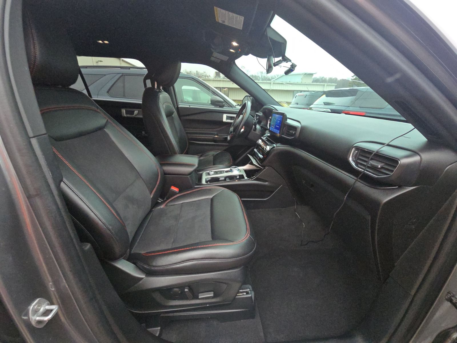 2022 Ford Explorer ST-Line AWD