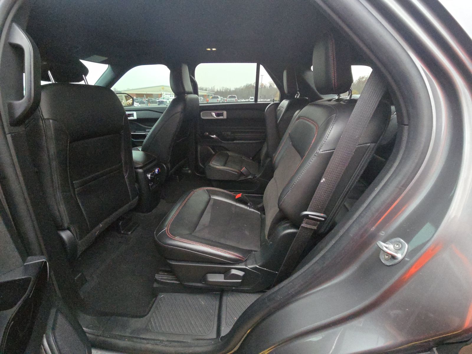 2022 Ford Explorer ST-Line AWD