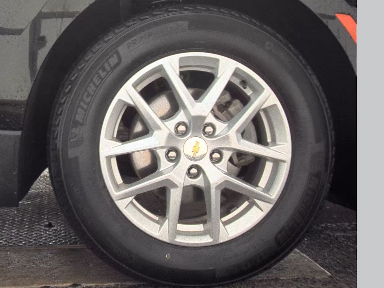 2024 Chevrolet Equinox LS FWD