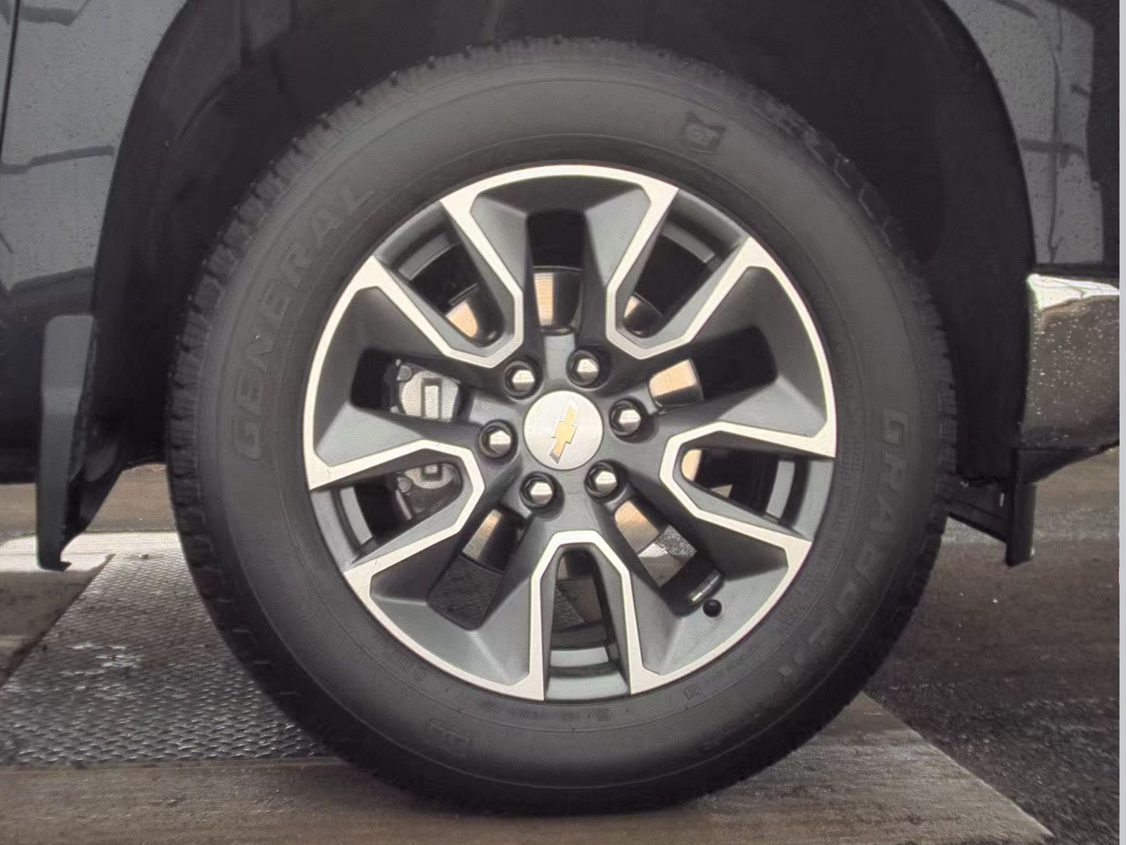 2023 Chevrolet Silverado 1500 LT AWD