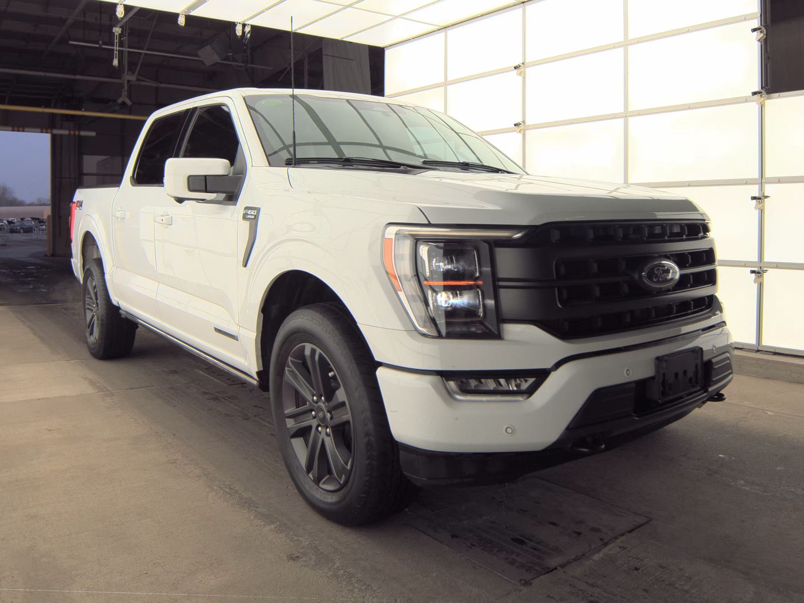2023 Ford F-150 Hybrid Lariat AWD