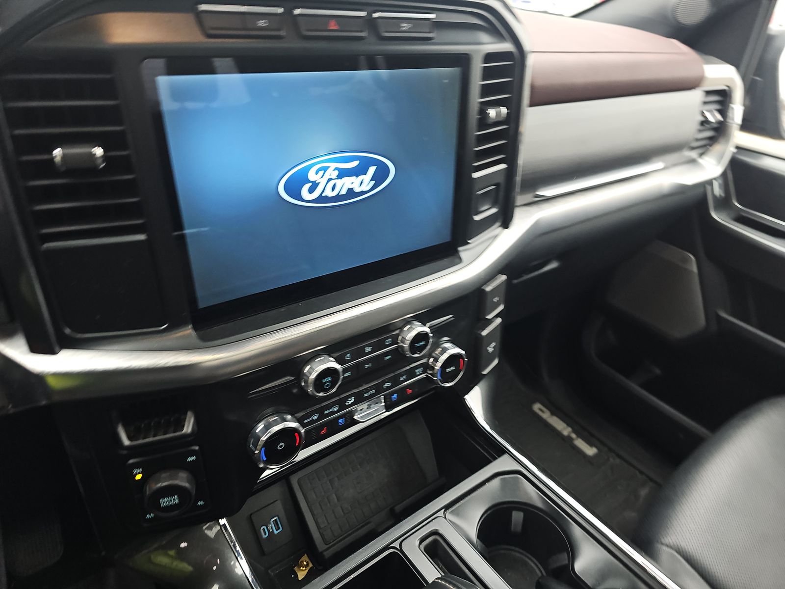 2022 Ford F-150 Lariat AWD