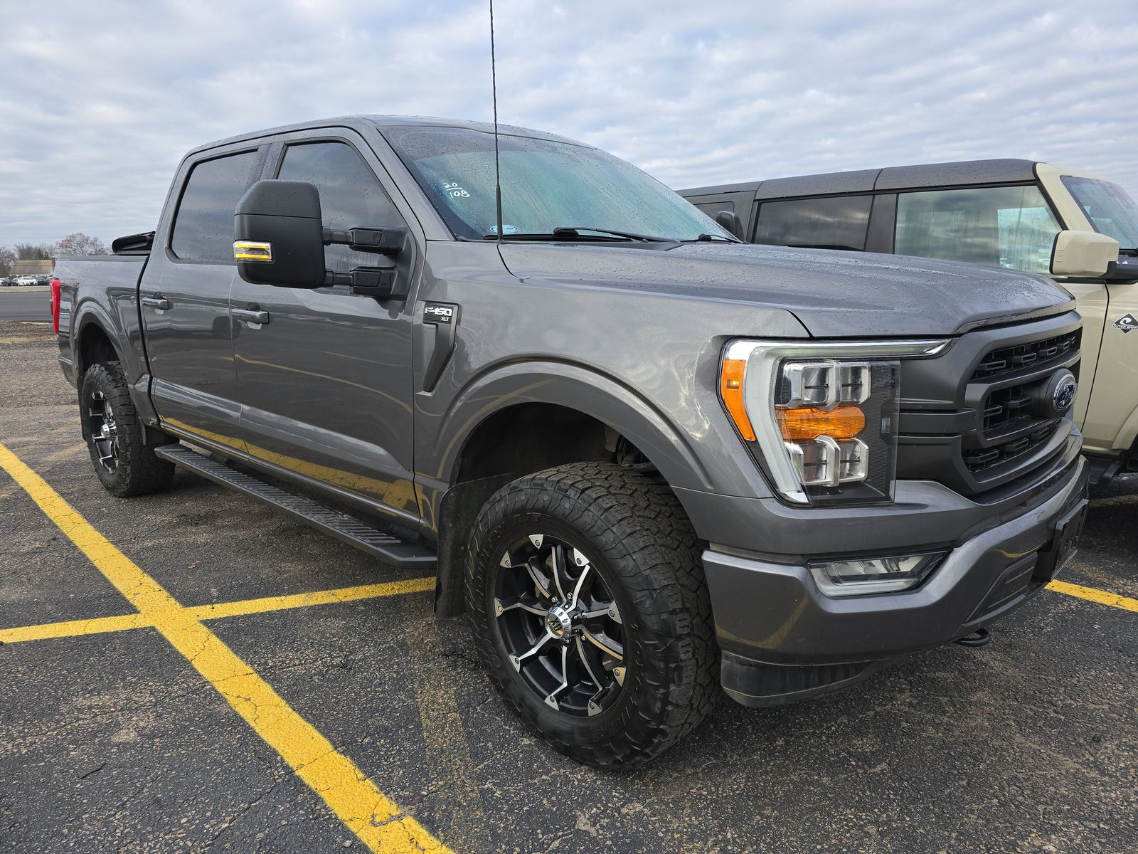 2022 Ford F-150 XLT AWD