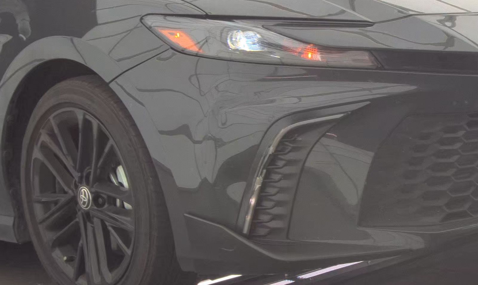 2025 Toyota Camry SE FWD