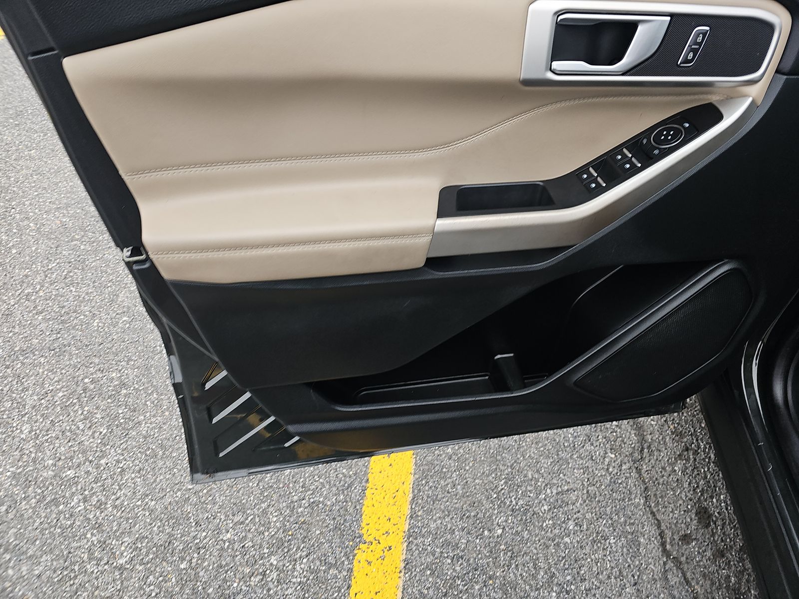 2022 Ford Explorer XLT AWD