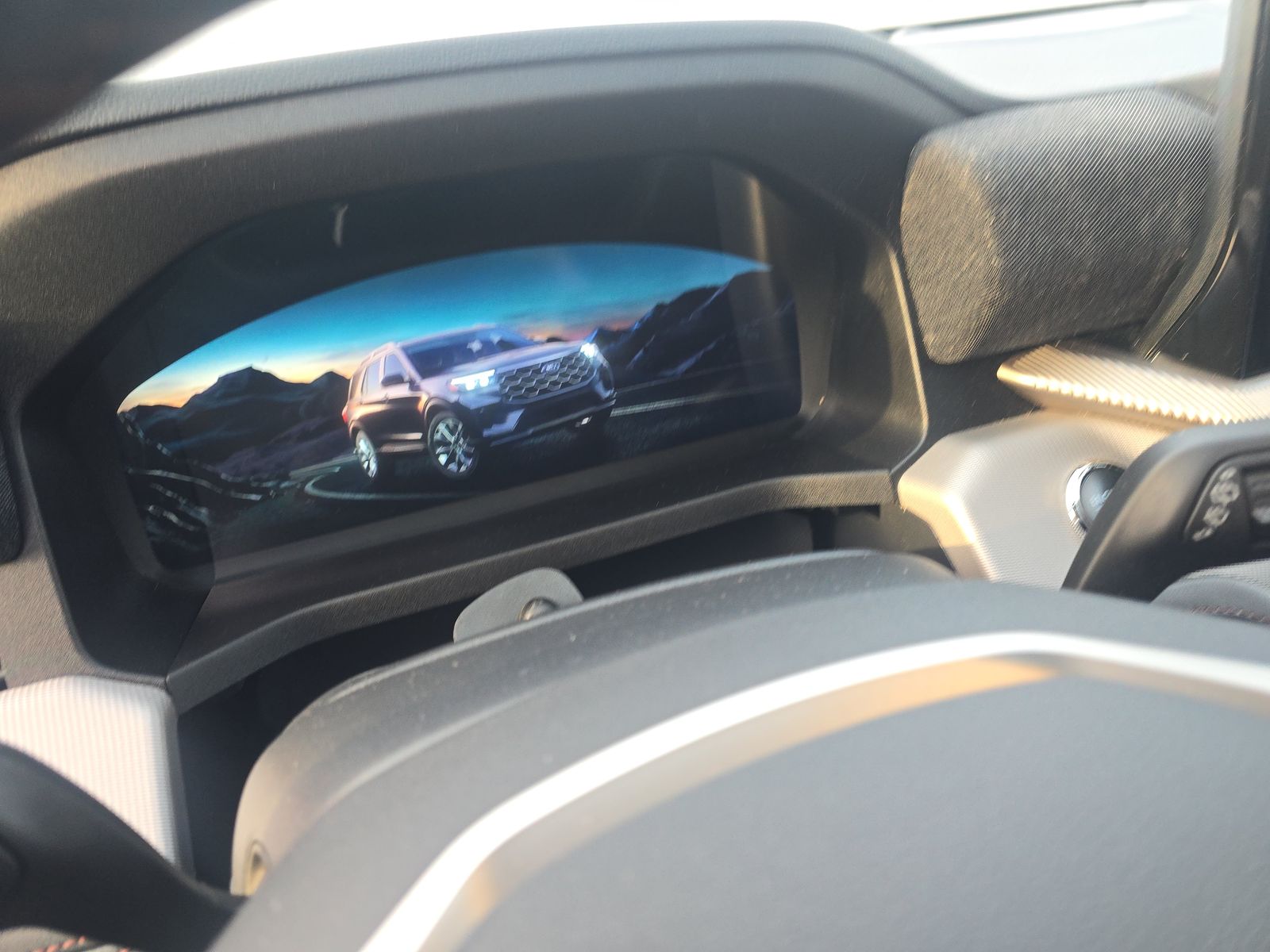 2025 Ford Explorer Active AWD