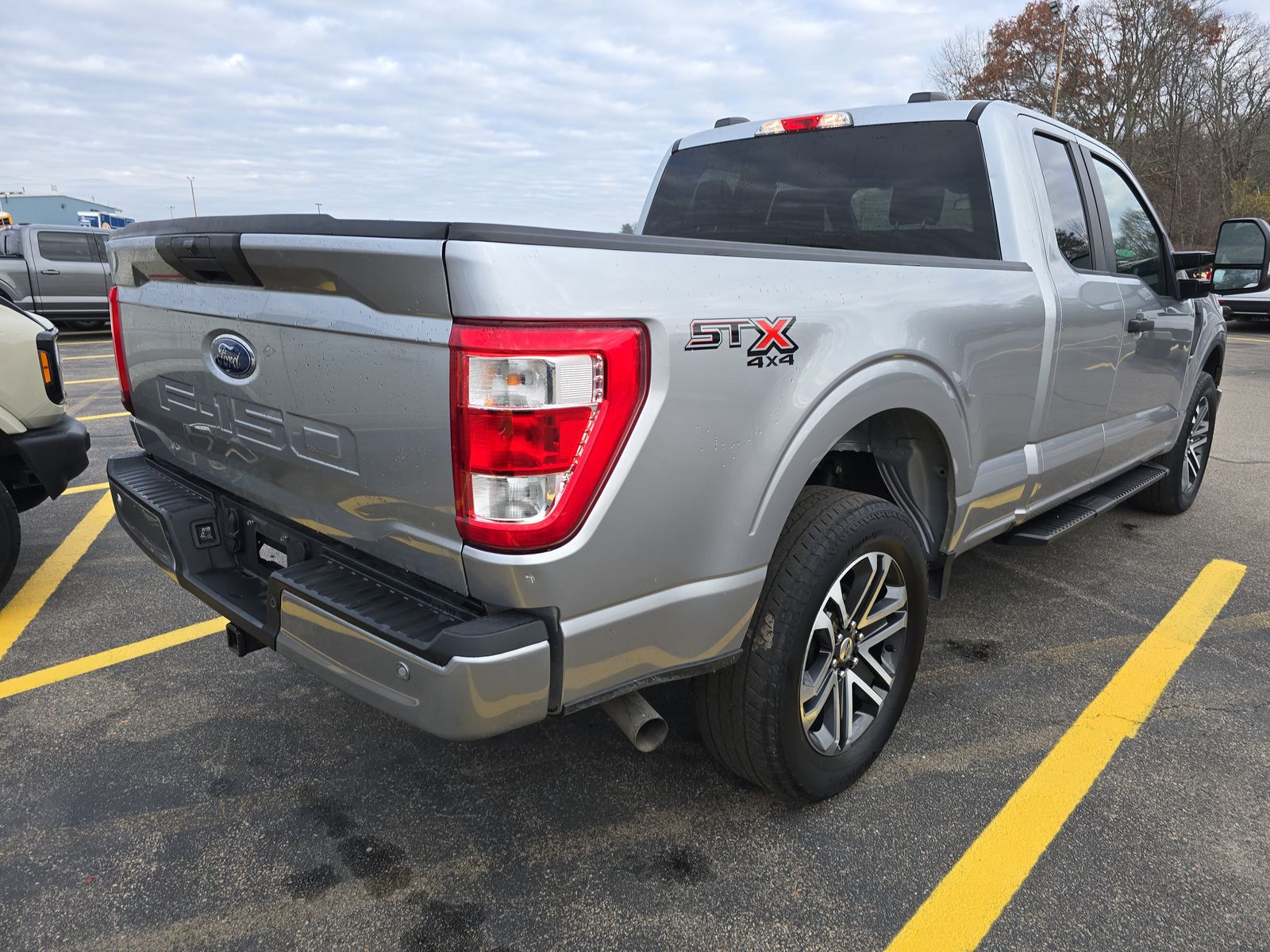 2022 Ford F-150 XL AWD