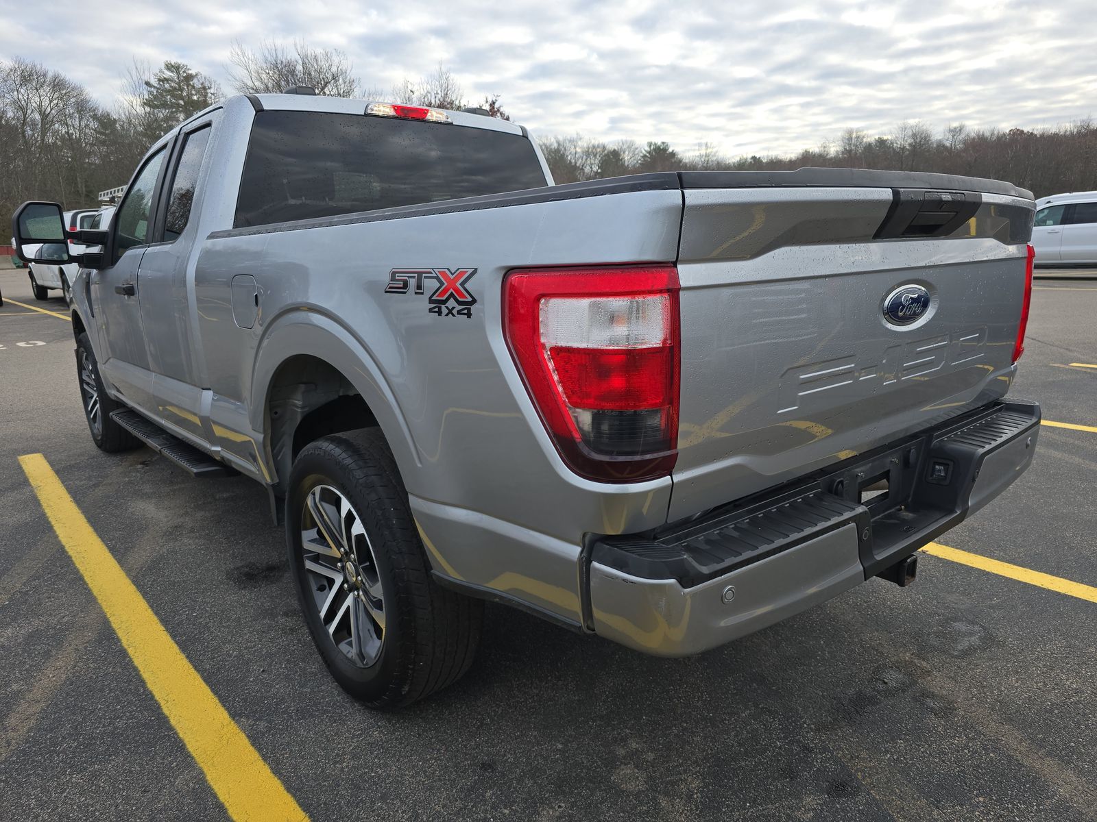 2022 Ford F-150 XL AWD