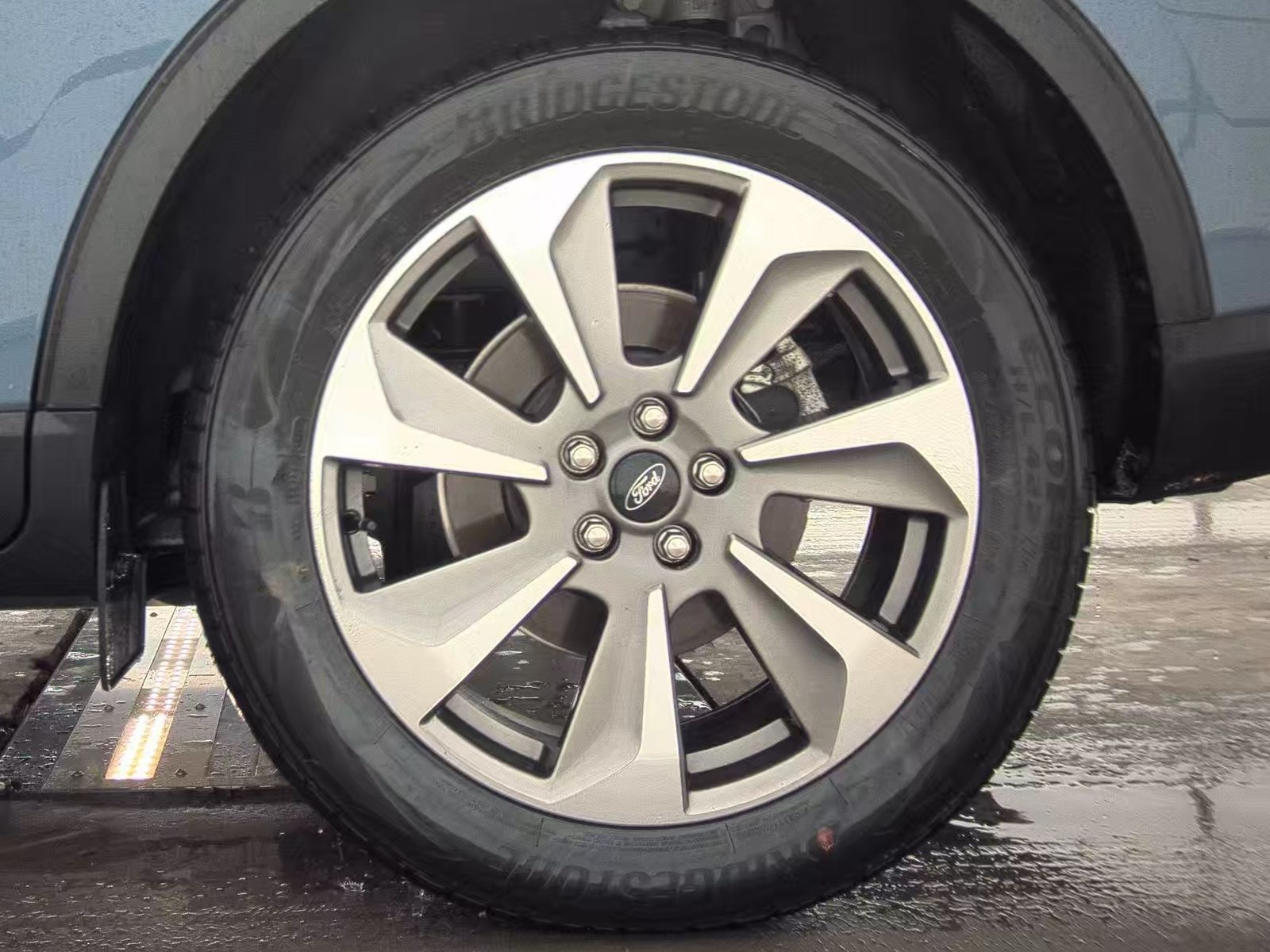 2025 Ford Escape Hybrid Platinum AWD