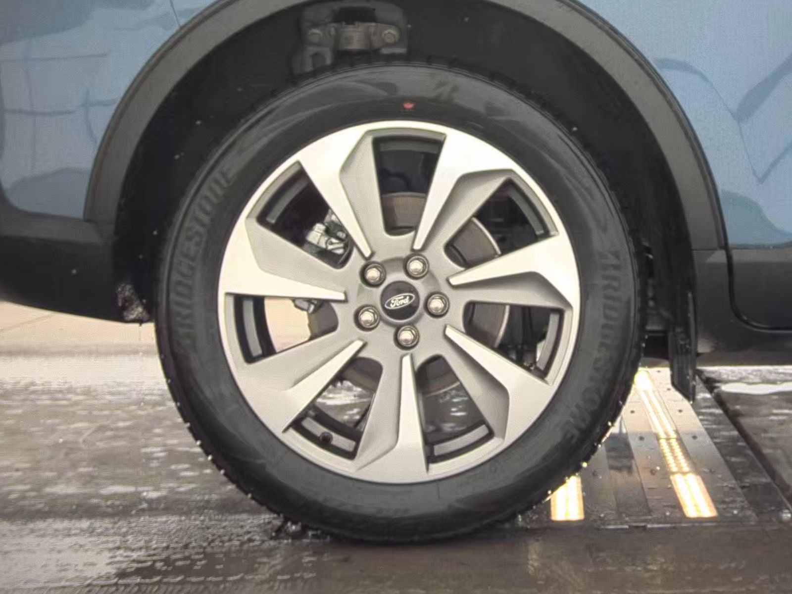 2025 Ford Escape Hybrid Platinum AWD