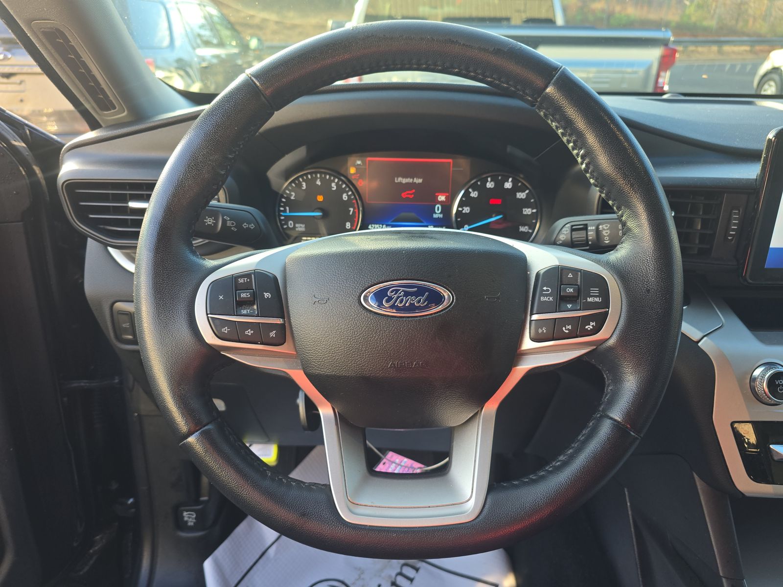 2022 Ford Explorer XLT RWD