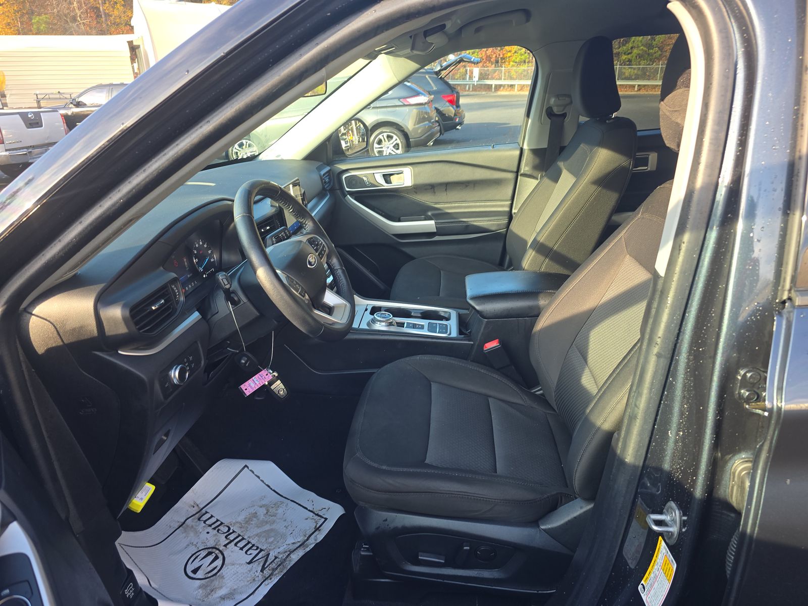 2022 Ford Explorer XLT RWD