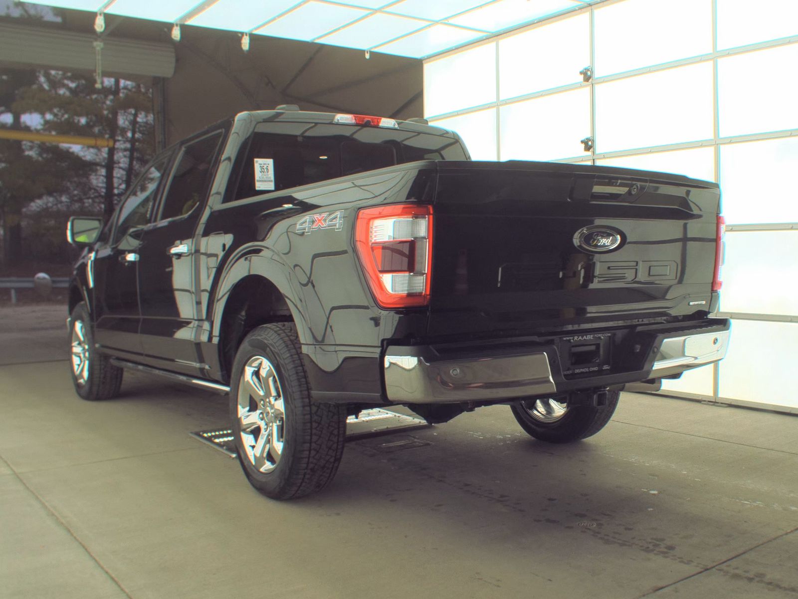 2023 Ford F-150 Lariat AWD