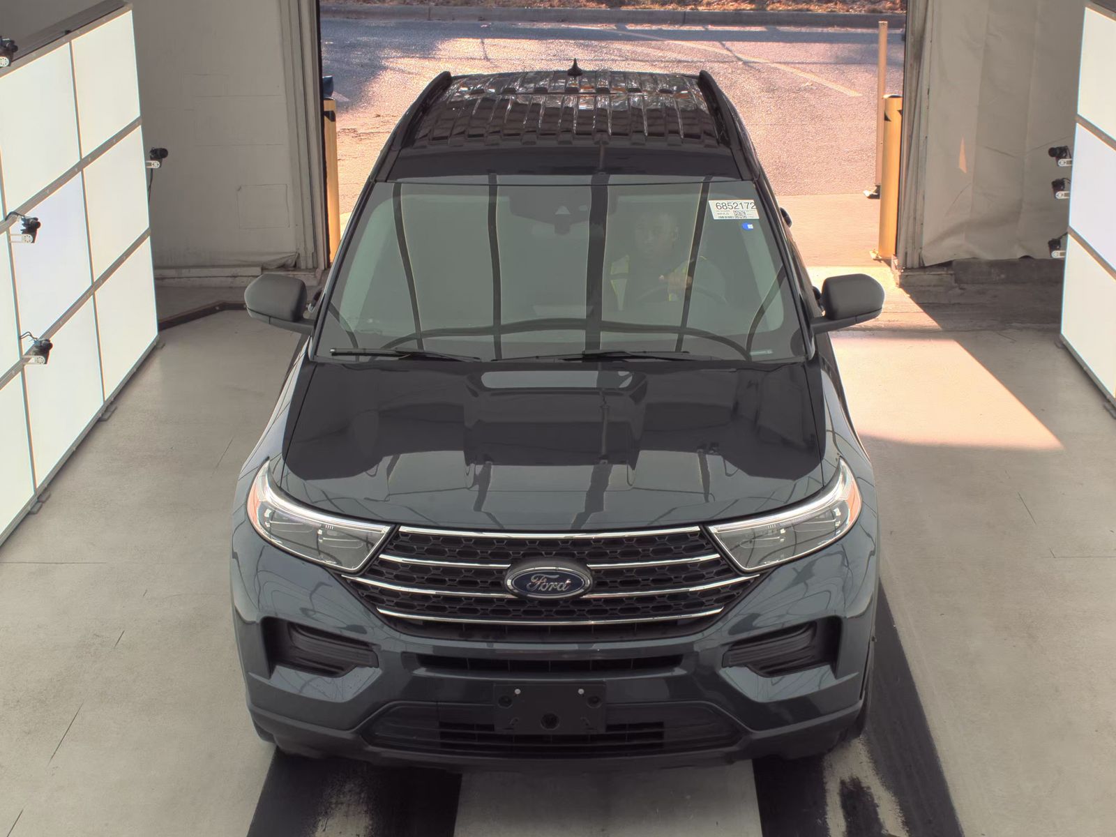 2022 Ford Explorer XLT RWD