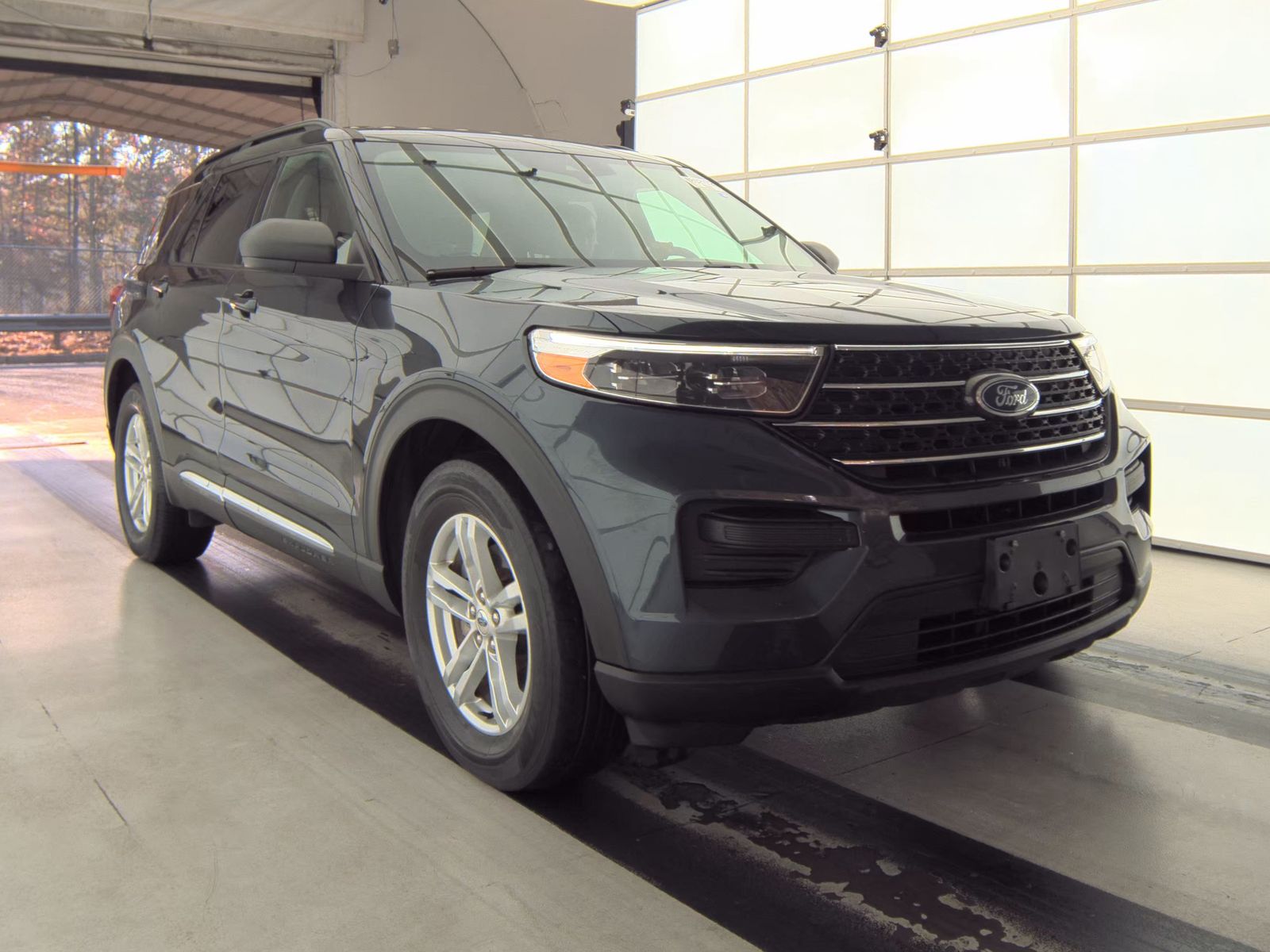 2022 Ford Explorer XLT RWD