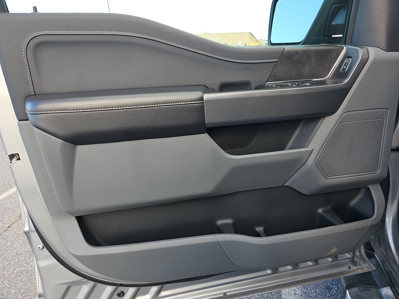 2025 Ford F-150 XLT AWD