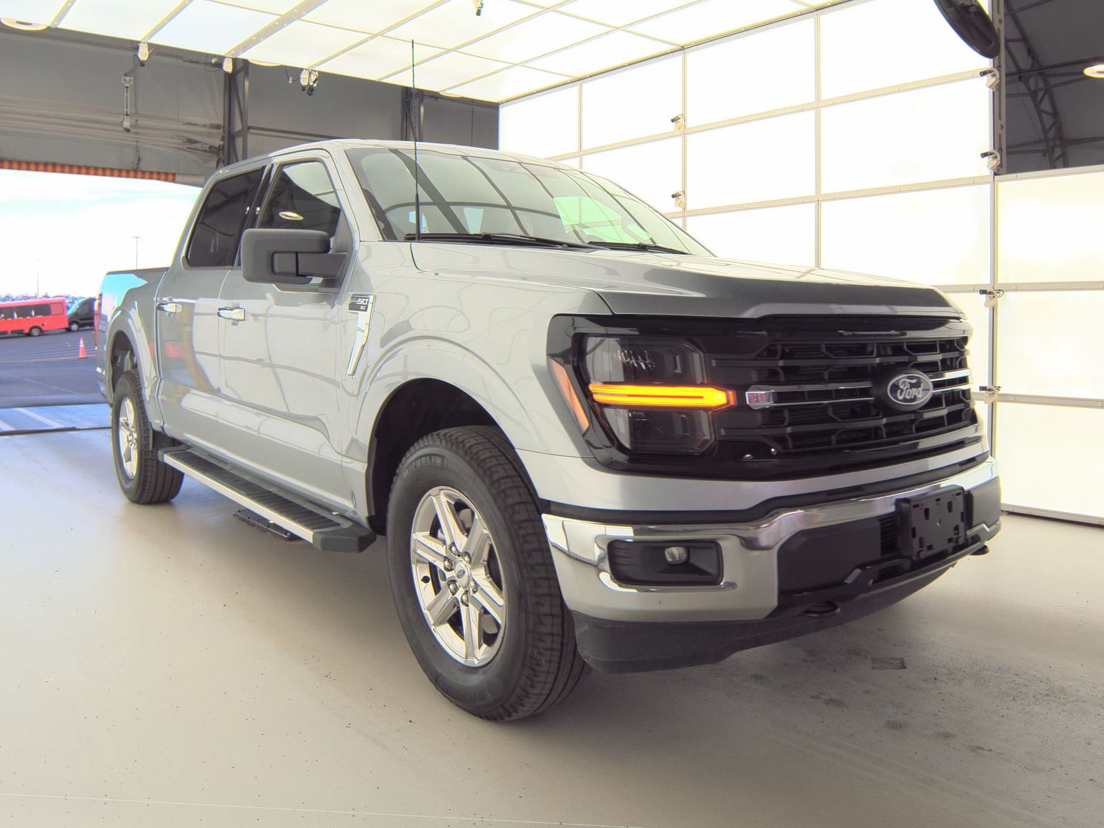 2025 Ford F-150 XLT AWD