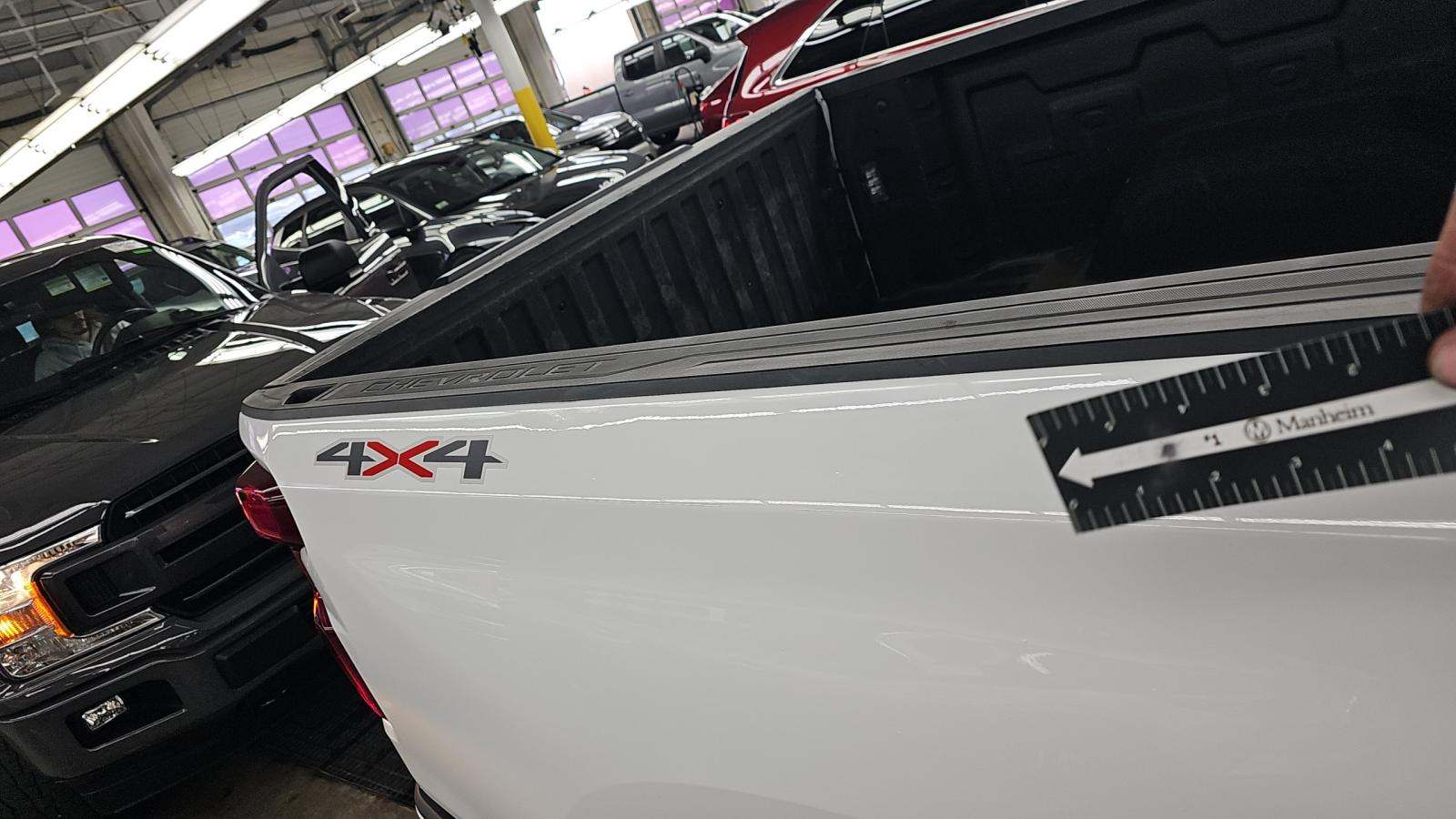 2023 Chevrolet Silverado 1500 Custom AWD