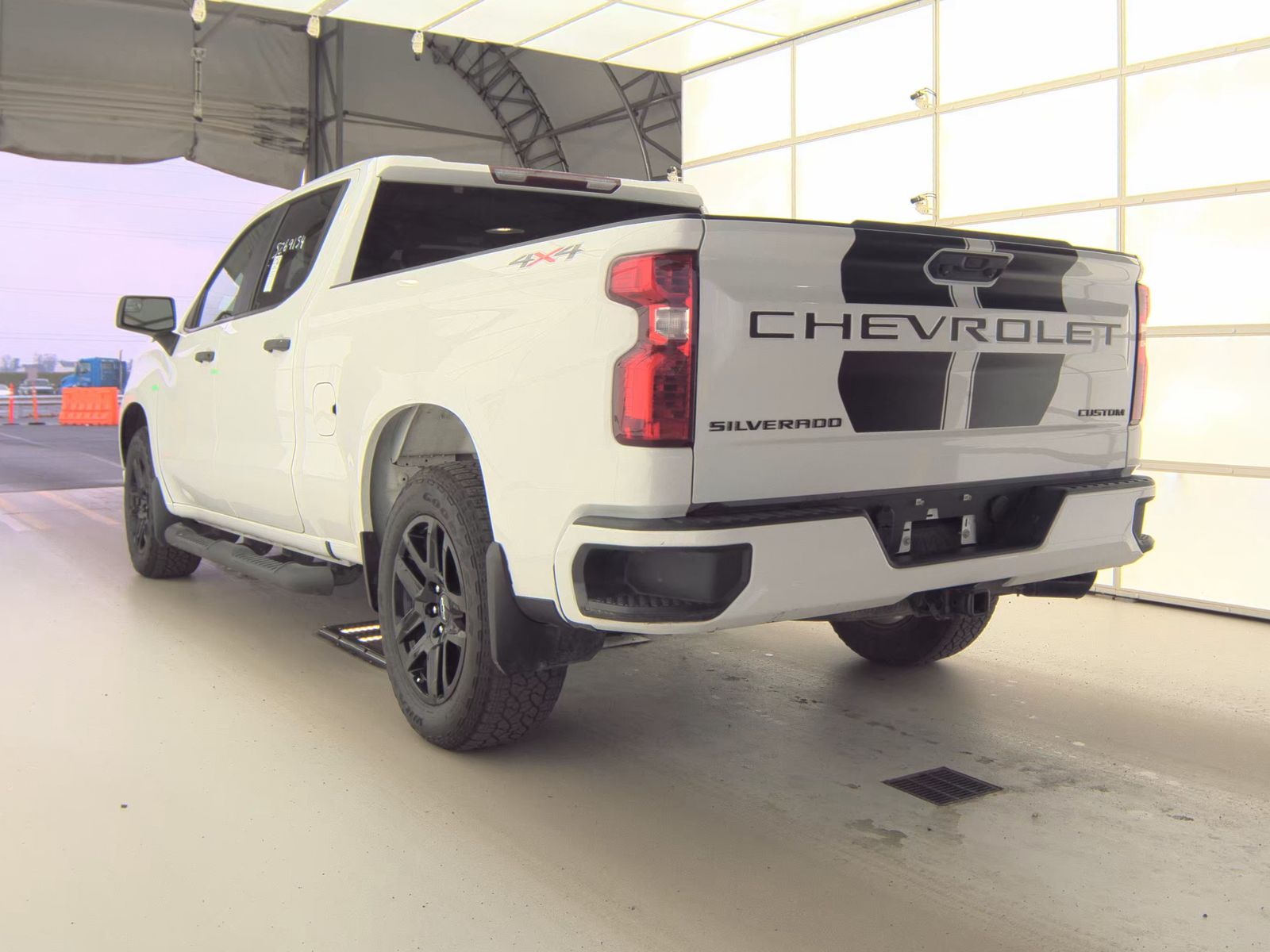 2023 Chevrolet Silverado 1500 Custom AWD