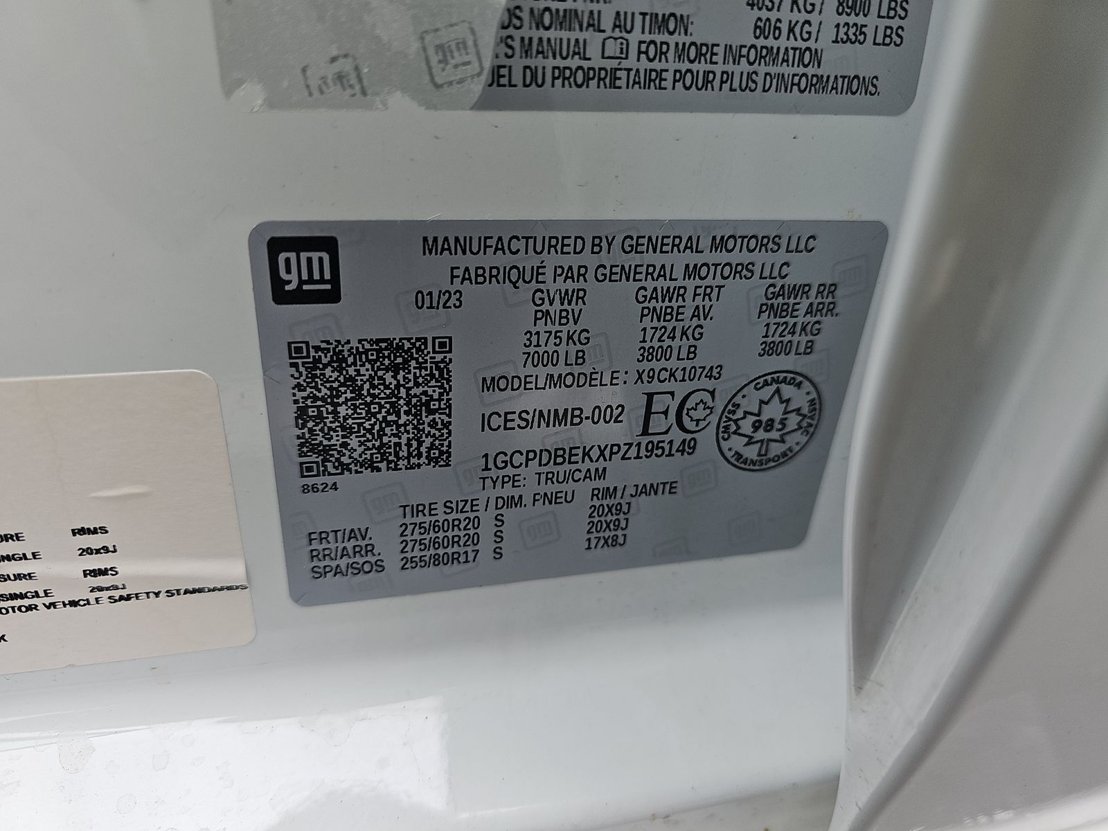 2023 Chevrolet Silverado 1500 Custom AWD