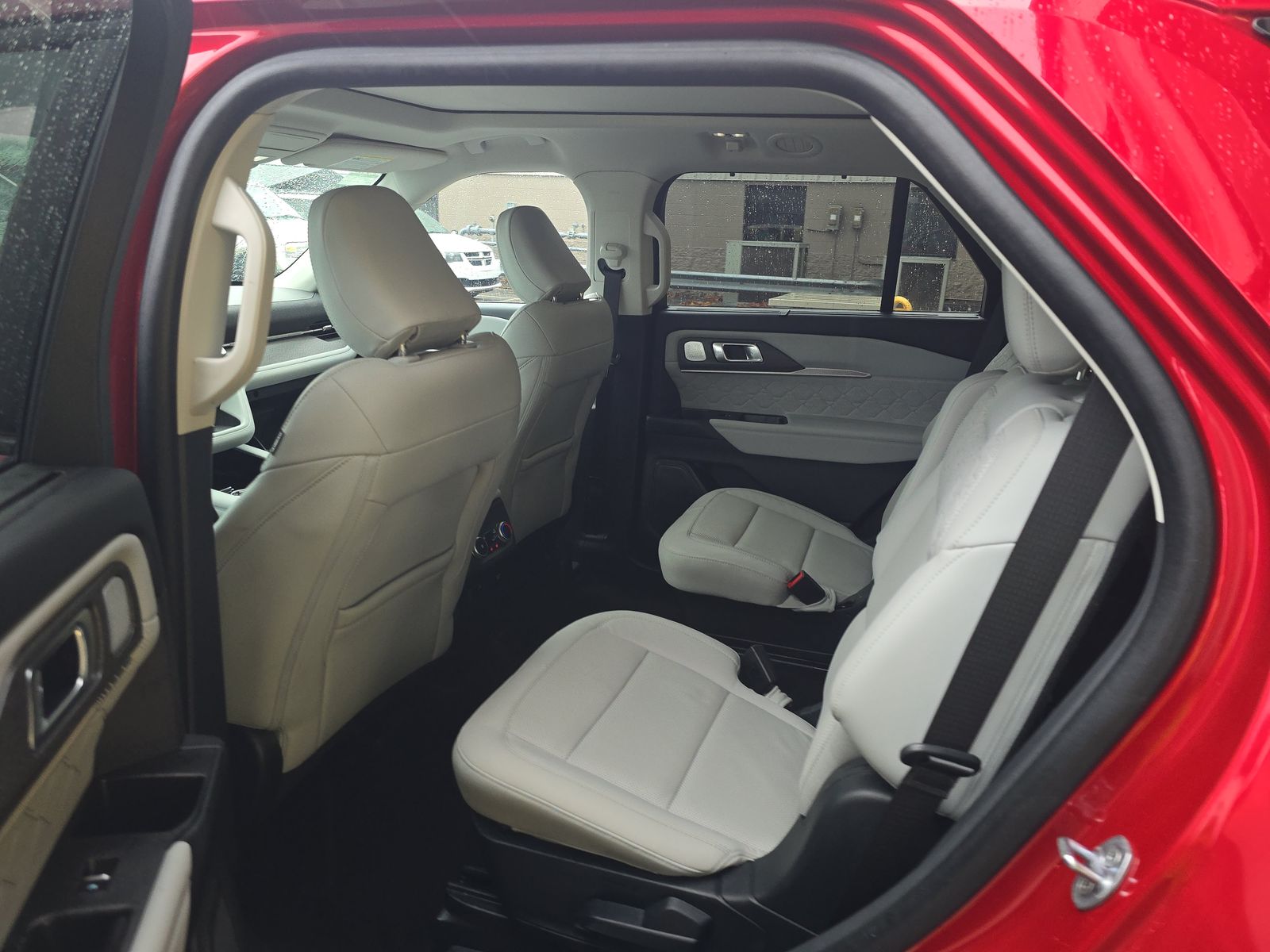 2025 Ford Explorer Platinum AWD