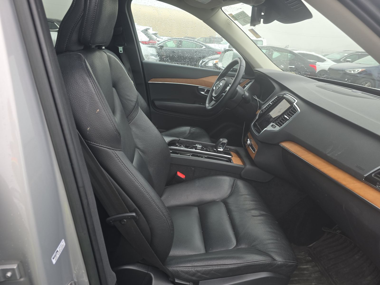 2023 Volvo XC90 B6 Plus AWD