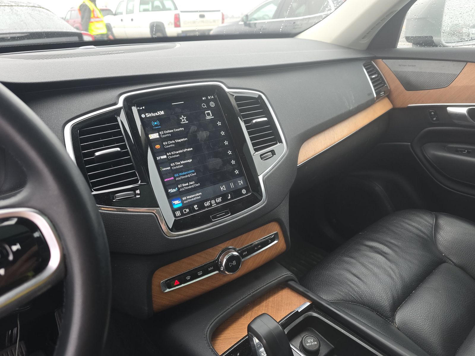 2023 Volvo XC90 B6 Plus AWD