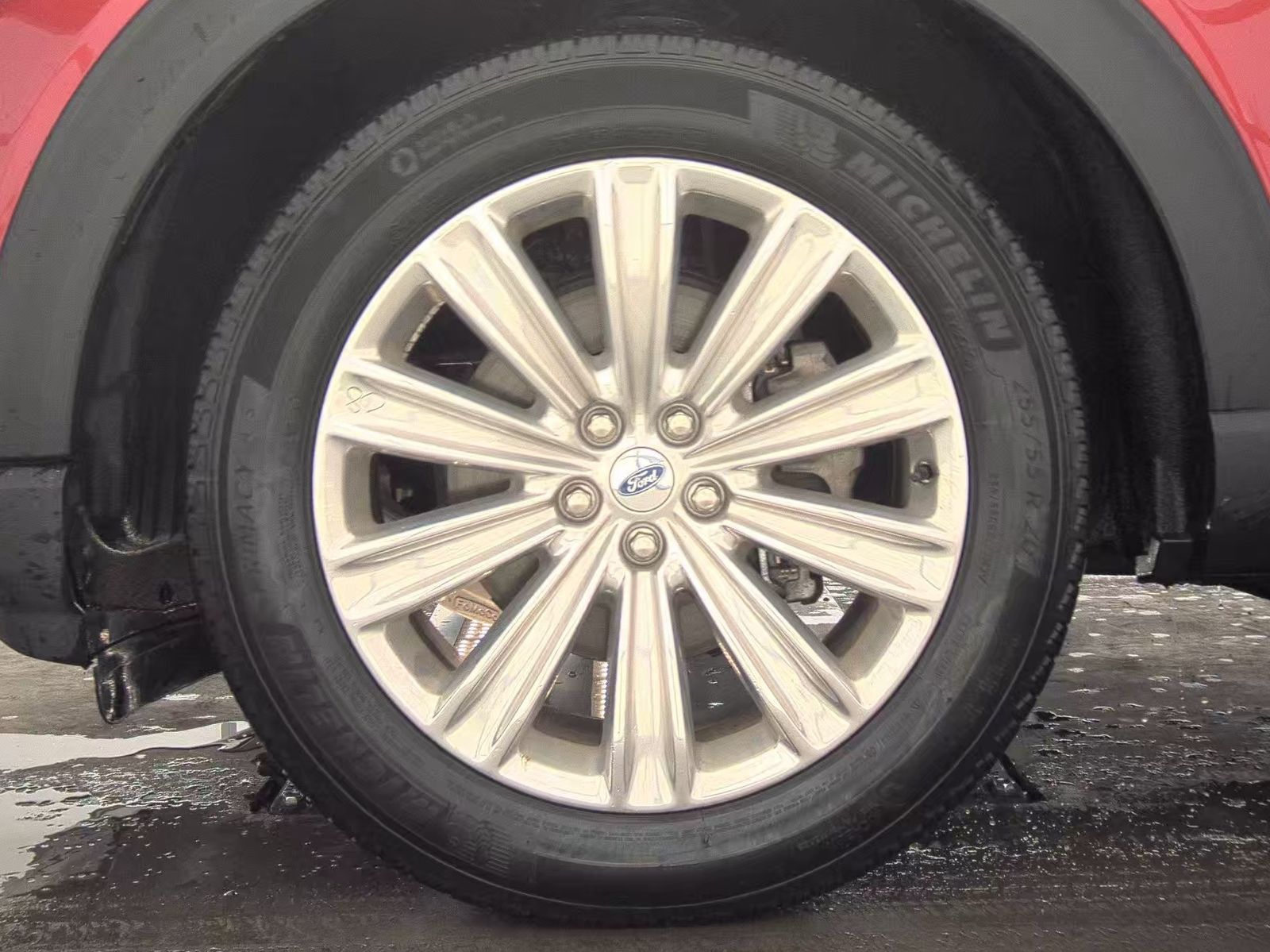 2025 Ford Explorer Platinum AWD