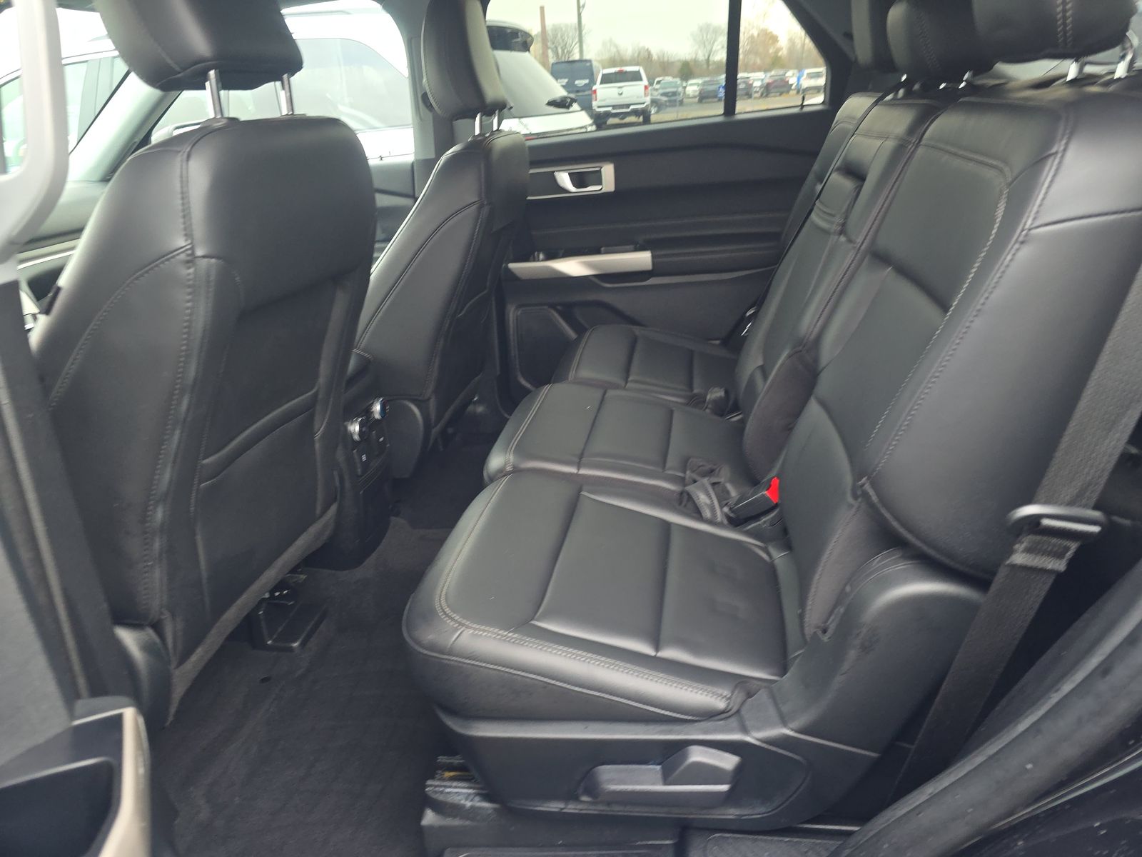 2022 Ford Explorer XLT AWD