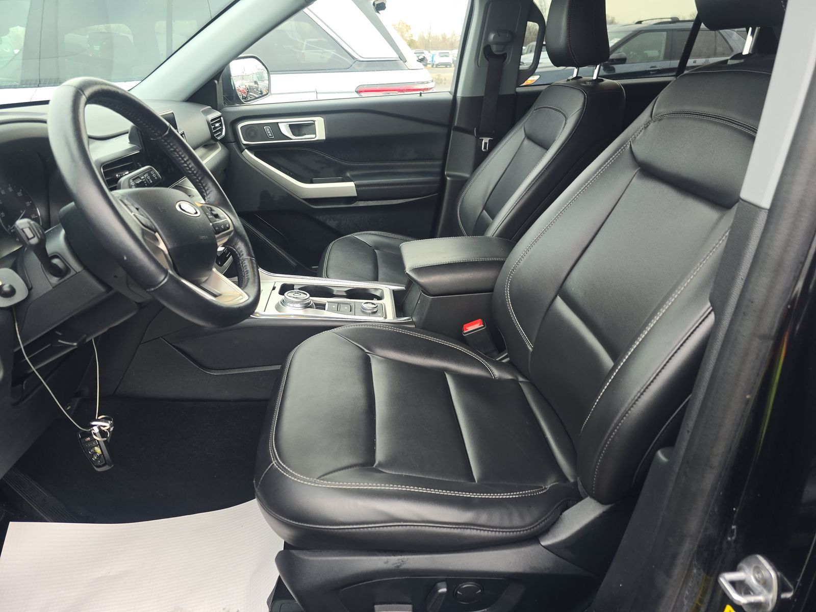 2022 Ford Explorer XLT AWD