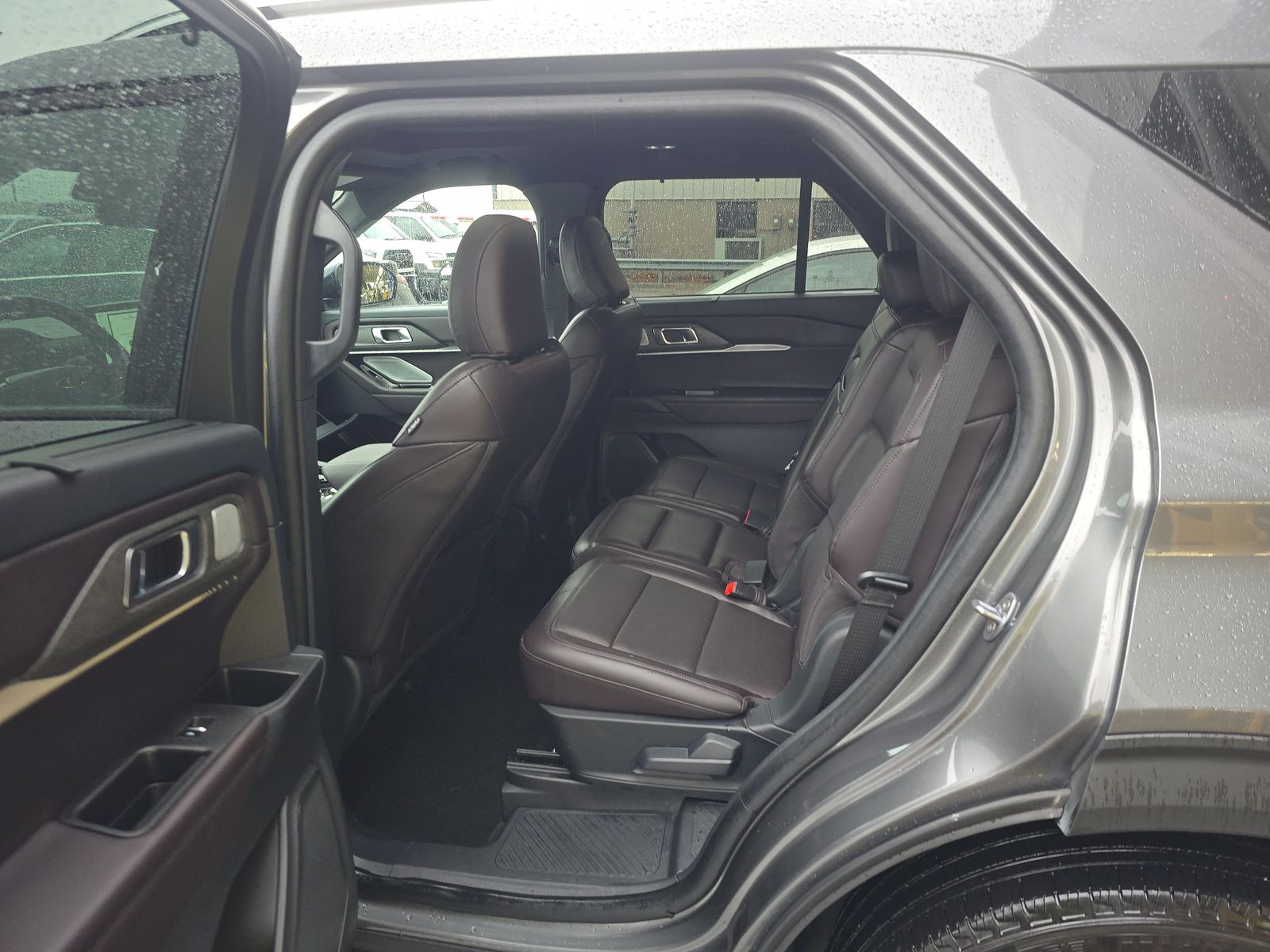 2025 Ford Explorer Platinum AWD