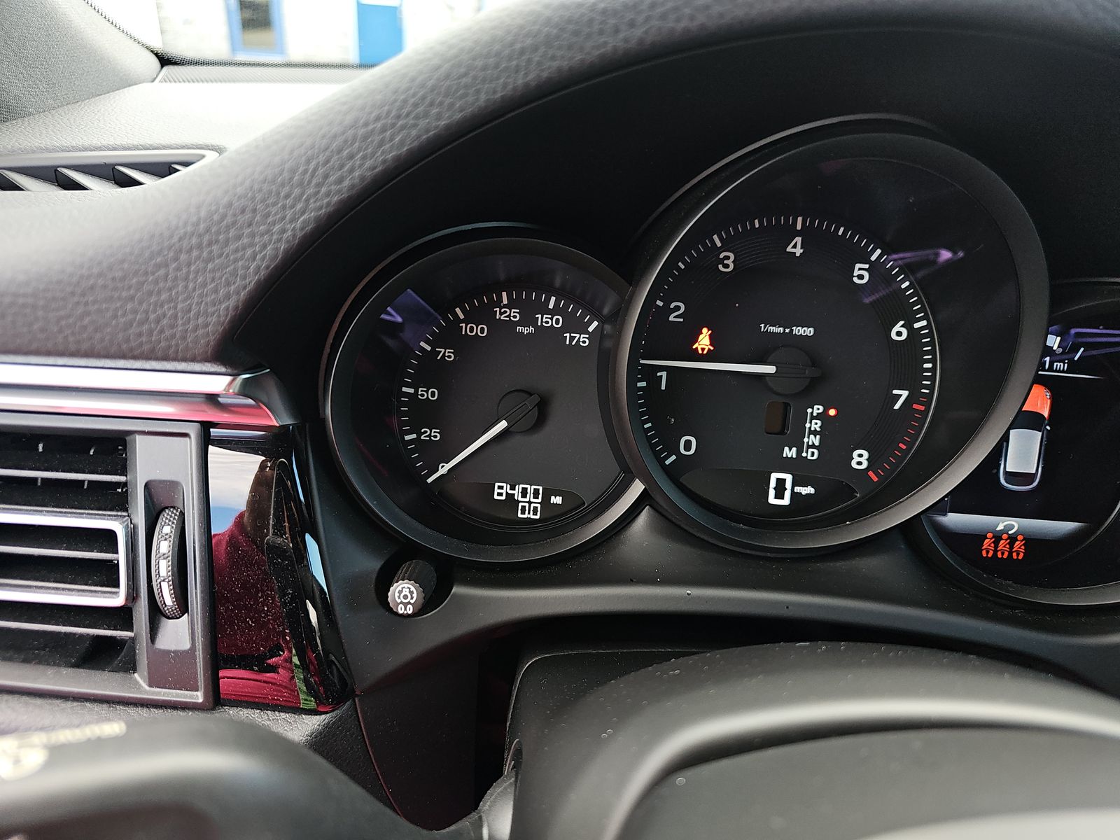 2024 Porsche Macan Base AWD