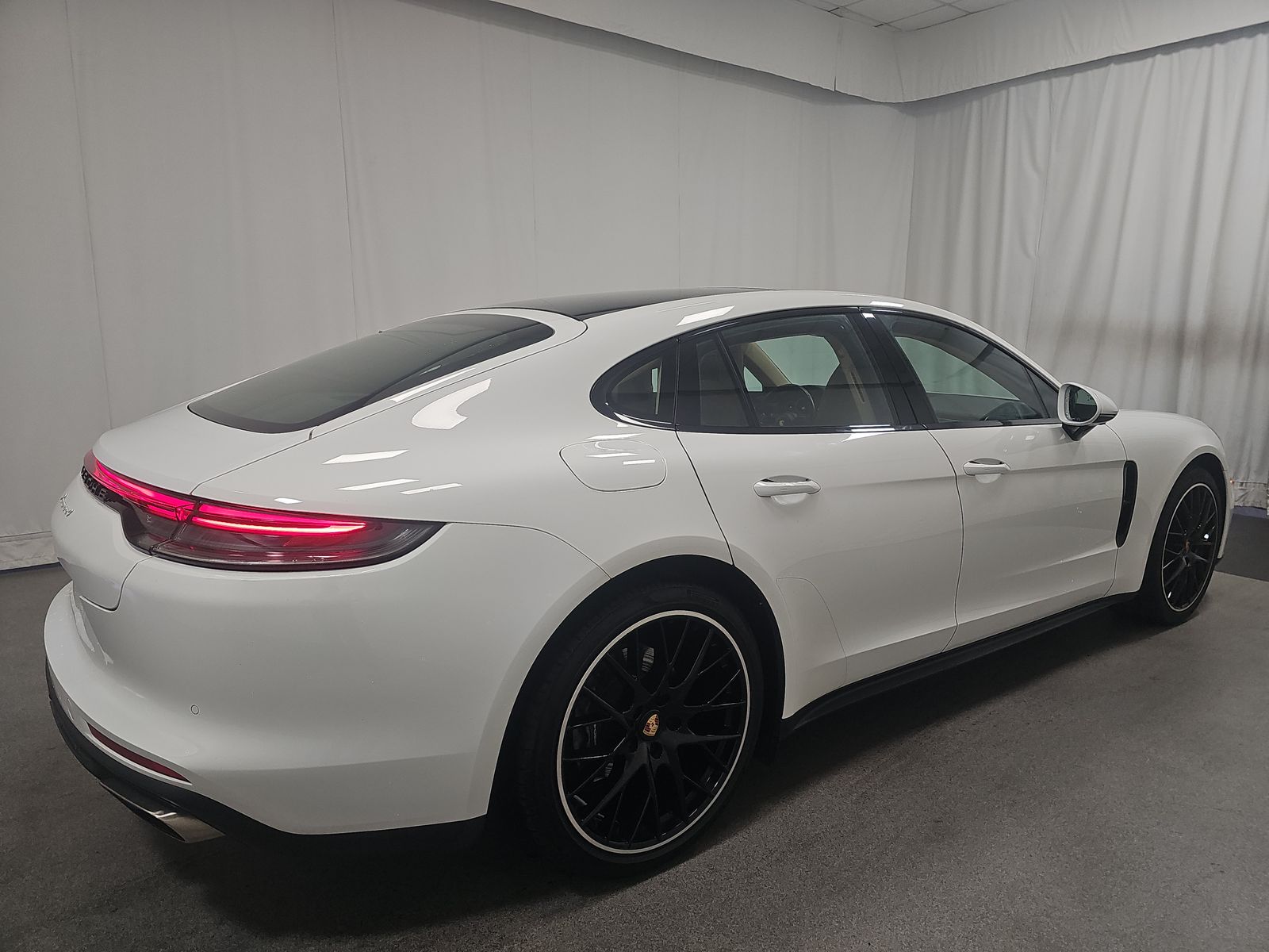 2023 Porsche Panamera 4 AWD