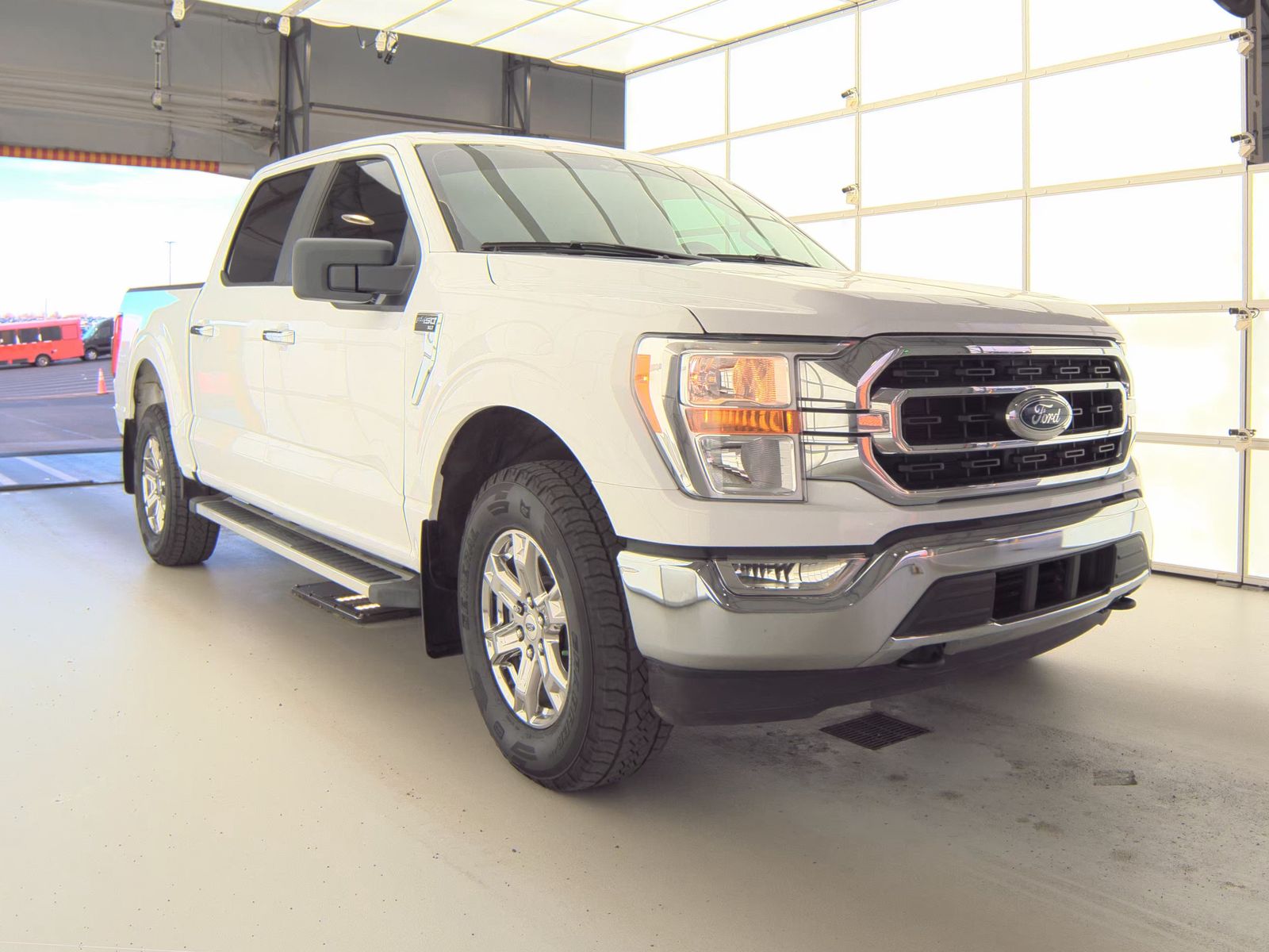 2023 Ford F-150 XLT AWD