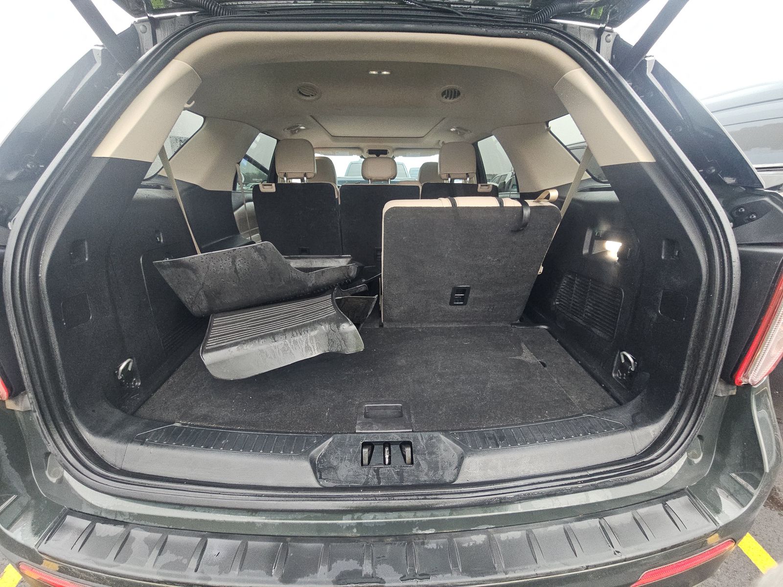 2023 Ford Explorer XLT AWD