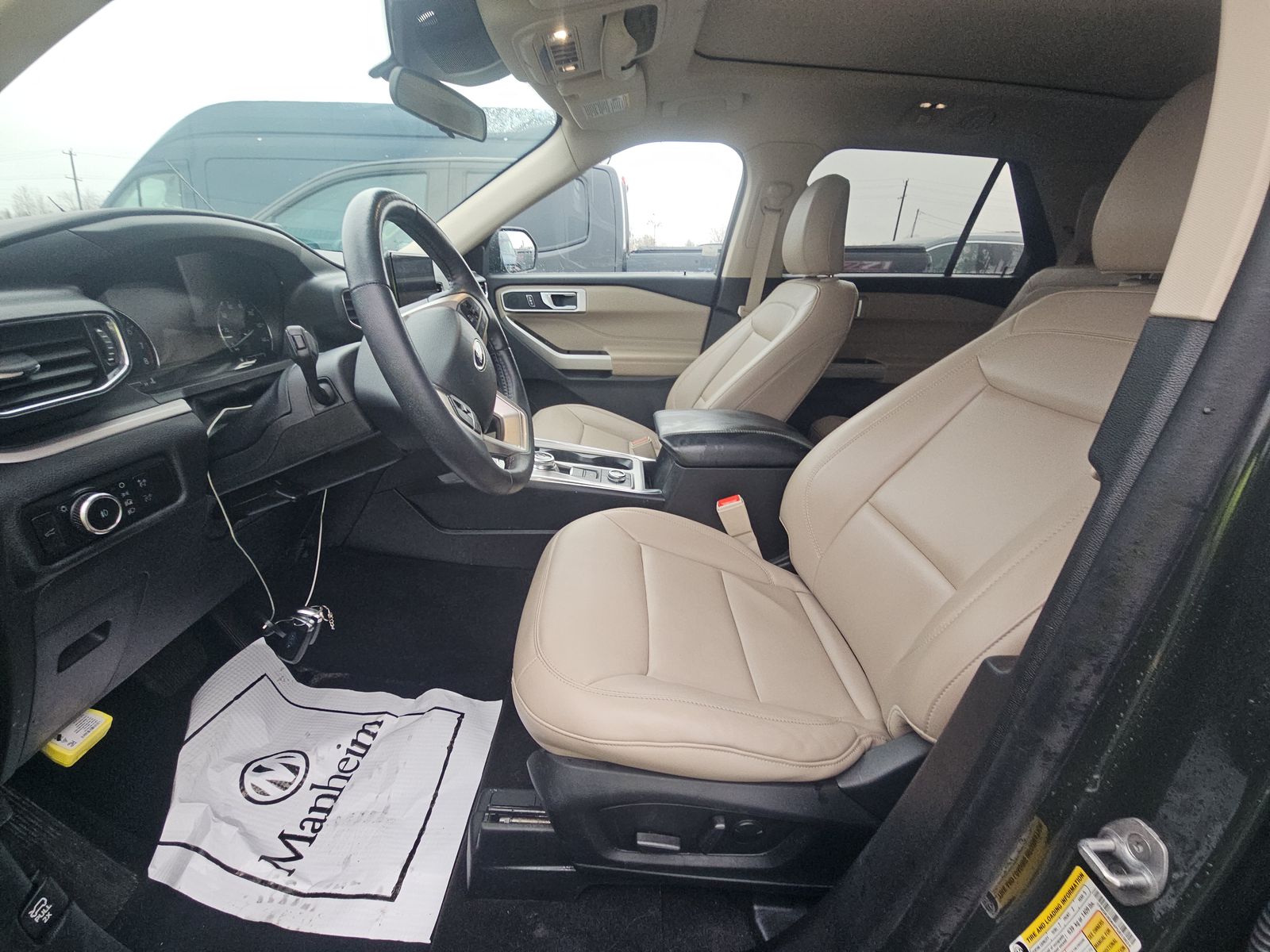 2023 Ford Explorer XLT AWD