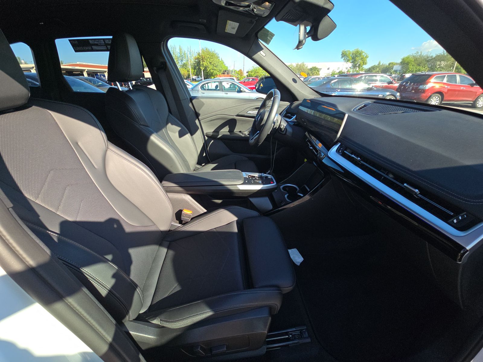 2025 BMW X1 xDrive28i AWD