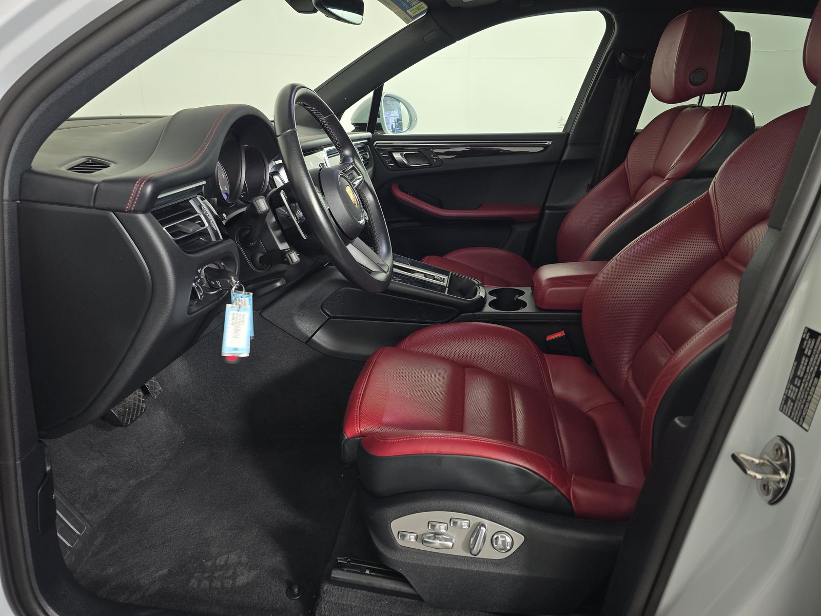 2024 Porsche Macan S AWD