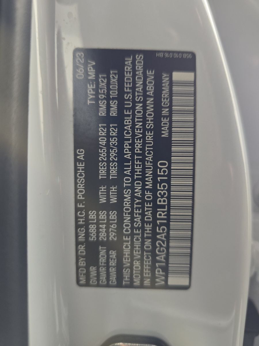 2024 Porsche Macan S AWD