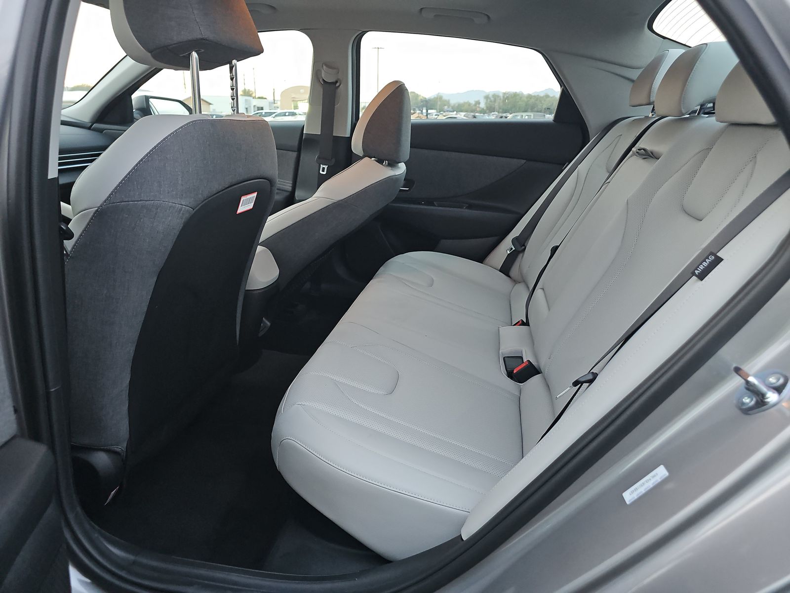 2025 Hyundai Elantra Hybrid Limited FWD