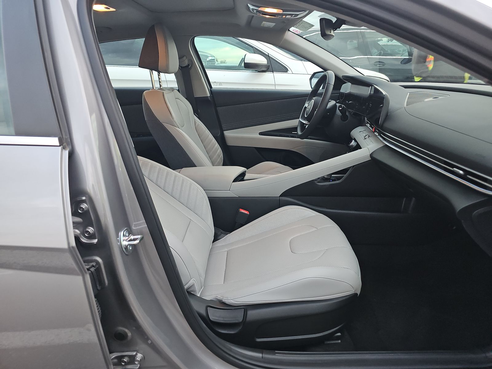 2025 Hyundai Elantra Hybrid Limited FWD