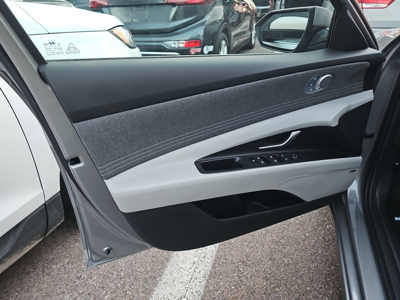 2025 Hyundai Elantra Hybrid Limited FWD