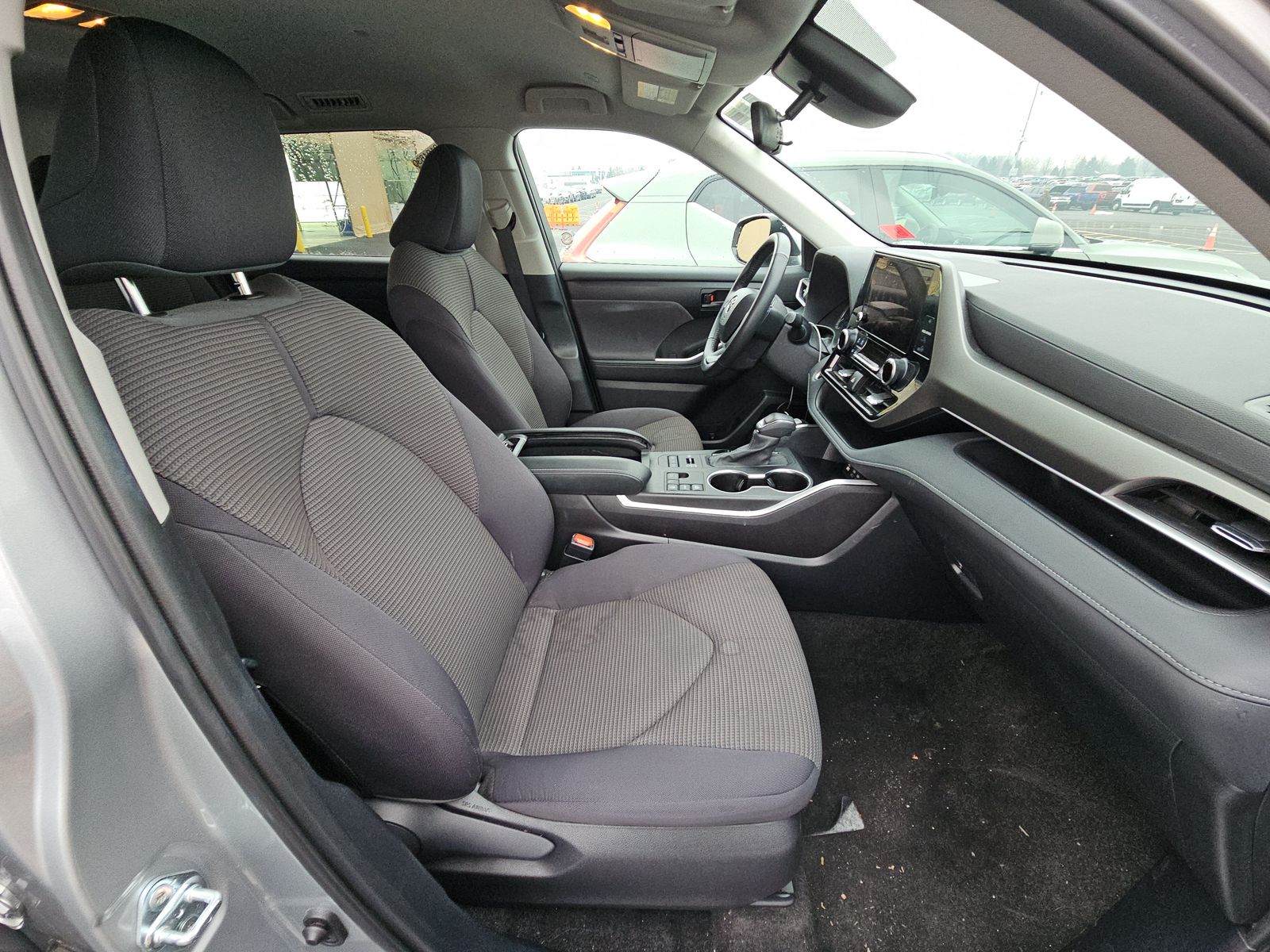 2024 Toyota Highlander LE AWD