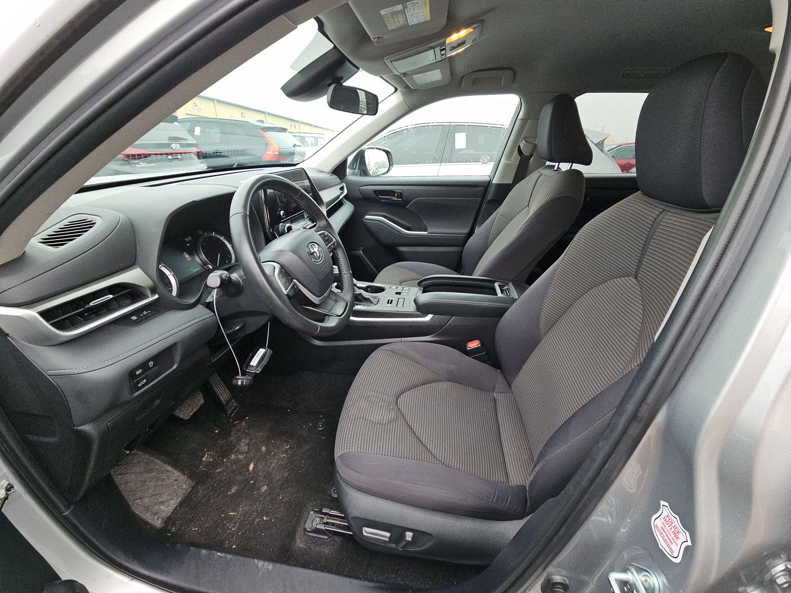 2024 Toyota Highlander LE AWD