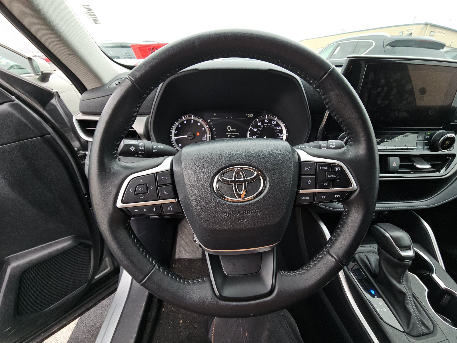 2024 Toyota Highlander LE AWD