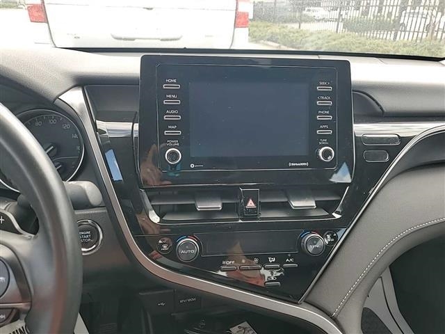 2024 Toyota Camry SE FWD