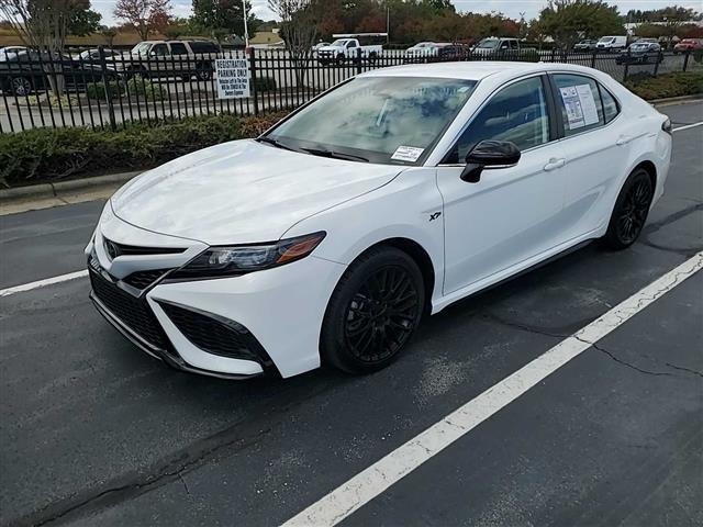 2024 Toyota Camry SE FWD