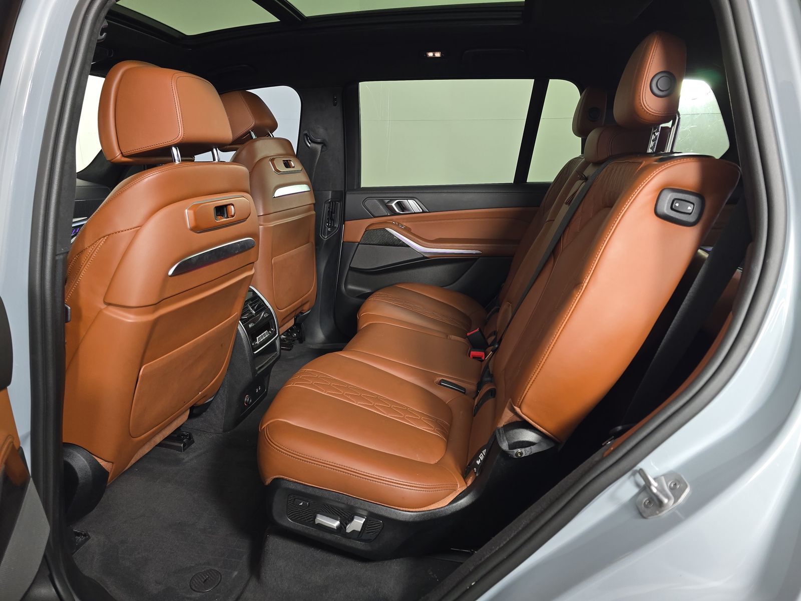 2024 BMW X7 M60i AWD