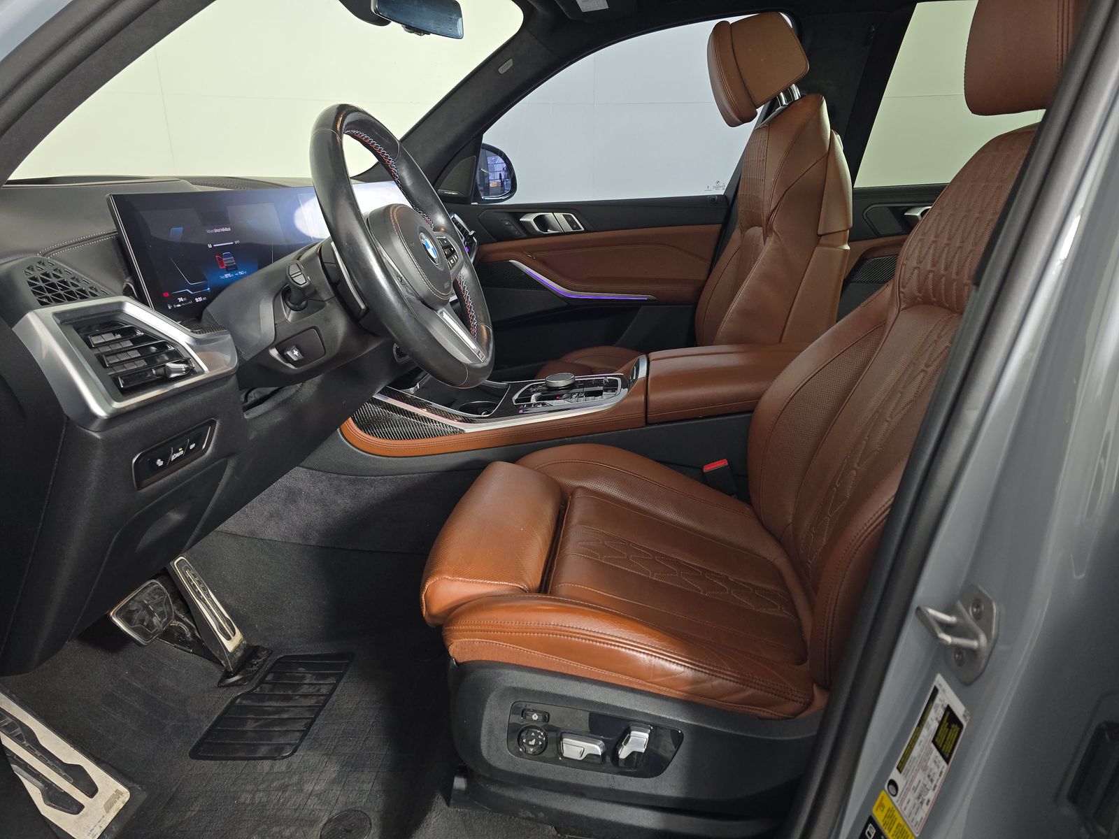 2024 BMW X7 M60i AWD