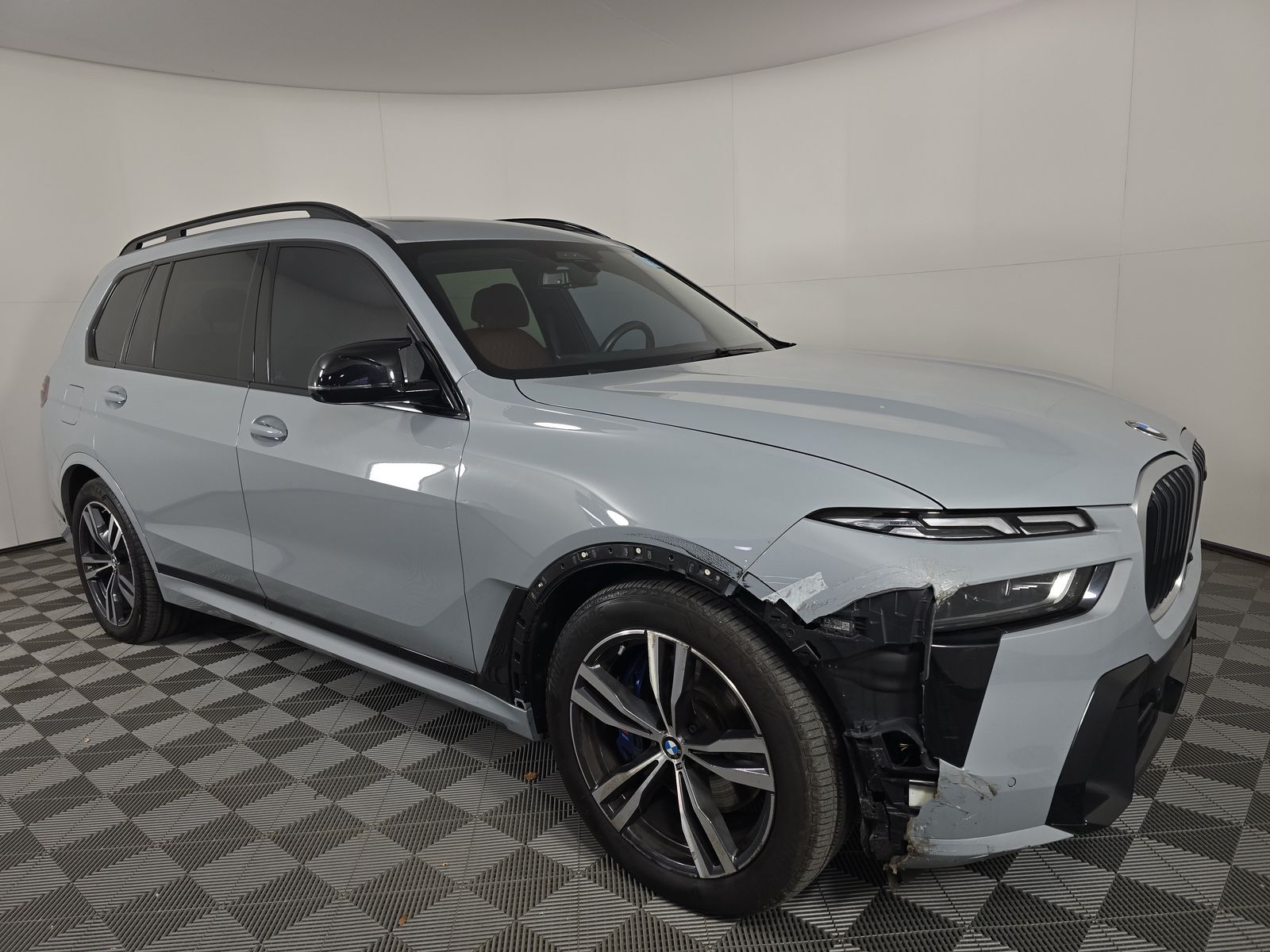2024 BMW X7 M60i AWD